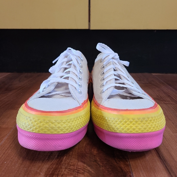 Corduroy Converse Chuck Taylor All Star Lift Low Rainbow VTG White Womens US 5 - Picture 3 of 9